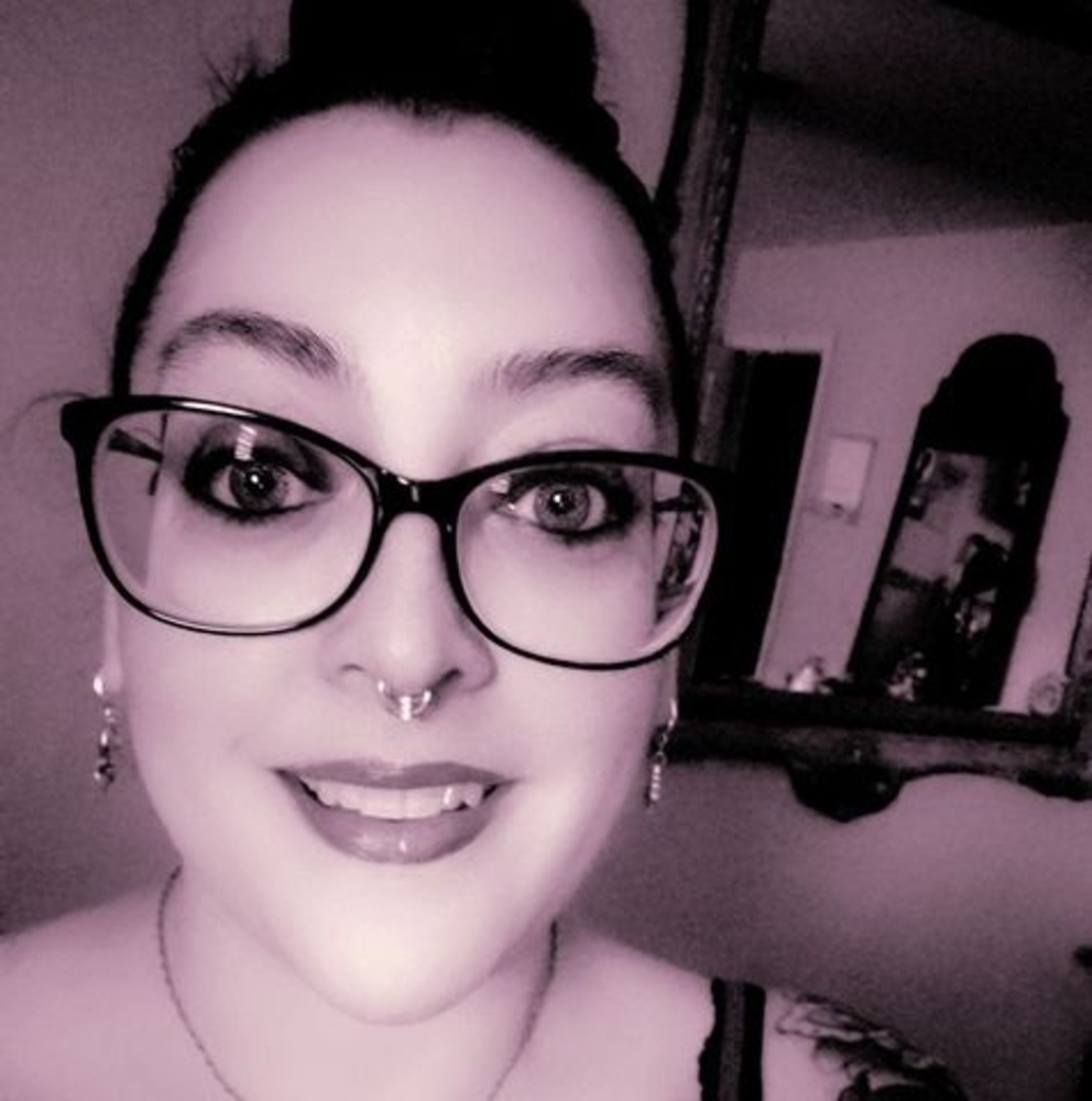 Meet your Posher, Valorie